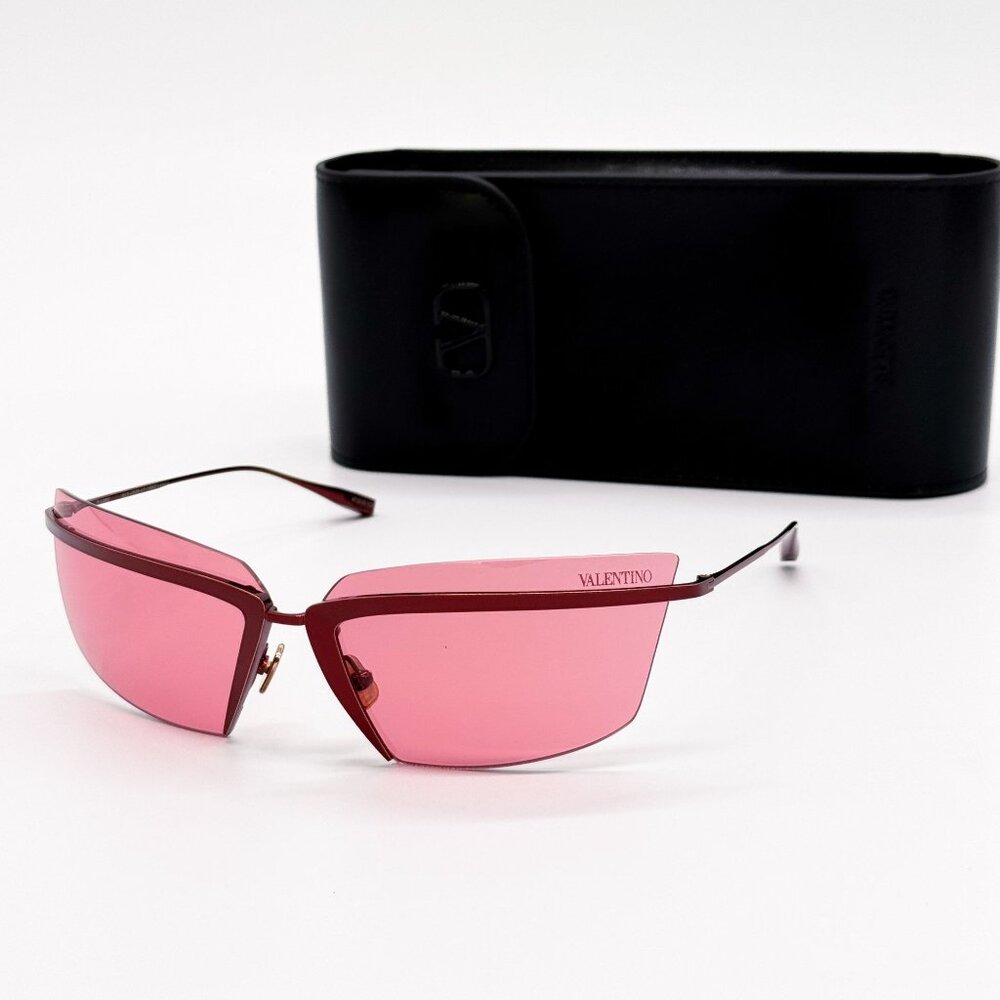 NEW VALENTINO SUNGLASSES WOMEN RED V-LURE VLS-130B EYEWEAR